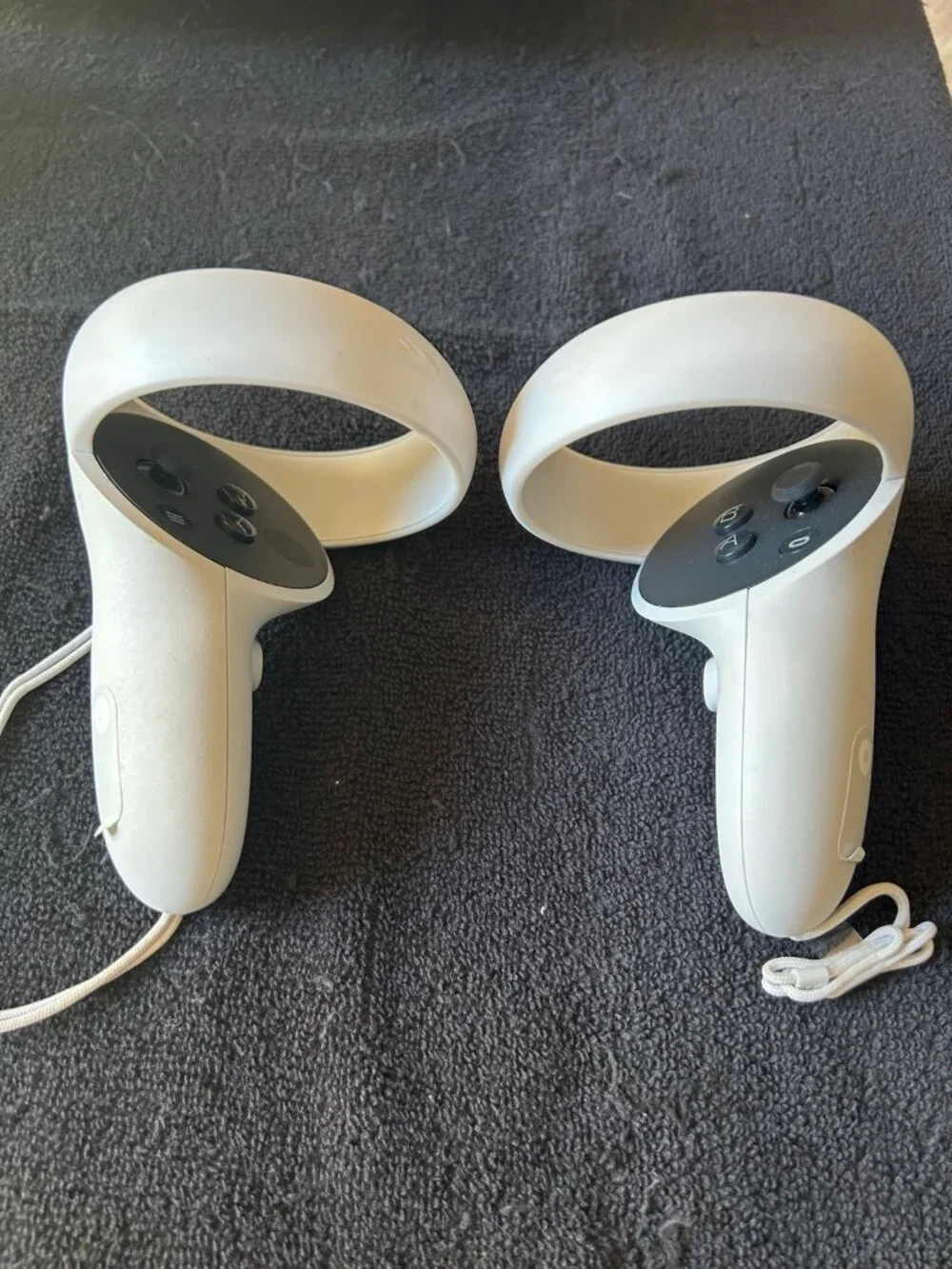 Meta Quest 2 64GB VR Headset + Controllers
